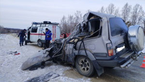 Джип и большегруз жестко столкнулись на трассе в Свободненском районе - gtrkamur.ru