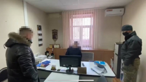 Сотрудников миграционной службы в Приамурье осудили за злоупотребление полномочиями - gtrkamur.ru
