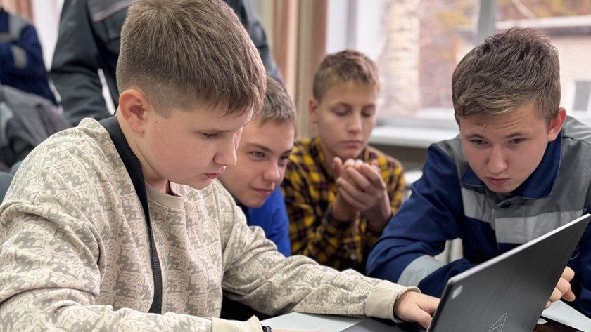Амурские школьники проходят профориентацию в рамках федерального проекта - gtrkamur.ru