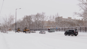 В Благовещенске продолжается борьба со снежной стихией - gtrkamur.ru