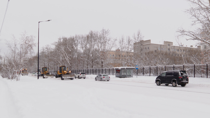 В Благовещенске продолжается борьба со снежной стихией - gtrkamur.ru
