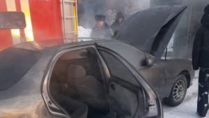 Гараж с машиной внутри загорелся в Белогорске - gtrkamur.ru