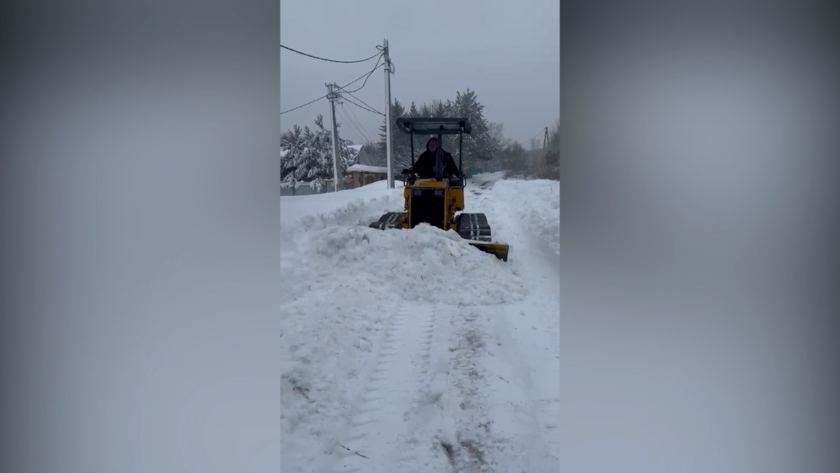 Сотни «спасибо»: как амурчане помогали друг другу во время снегопада столетия - gtrkamur.ru
