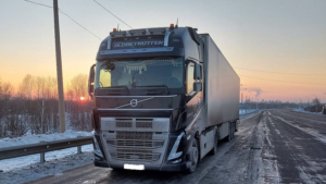 Межрегиональную перевозку почти 20 тонн молочной продукции без документов пресекли в Приамурье - gtrkamur.ru