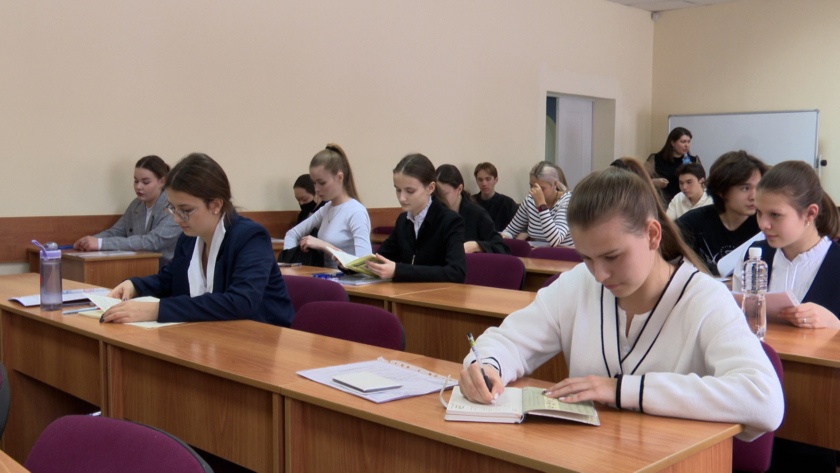 Амурские школьники продемонстрировали знание китайского языка - gtrkamur.ru