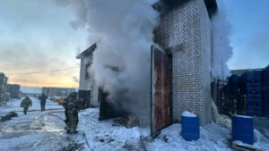 По факту пожара на складе в депо в Тынде идет проверка - gtrkamur.ru