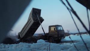 Благовещенских коммунальщиков оштрафовали на 100 тысяч рублей за загрязнение Астрахановских лугов - gtrkamur.ru