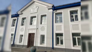 Капитальное обновление новобурейской школы завершено почти на 70 процентов - gtrkamur.ru