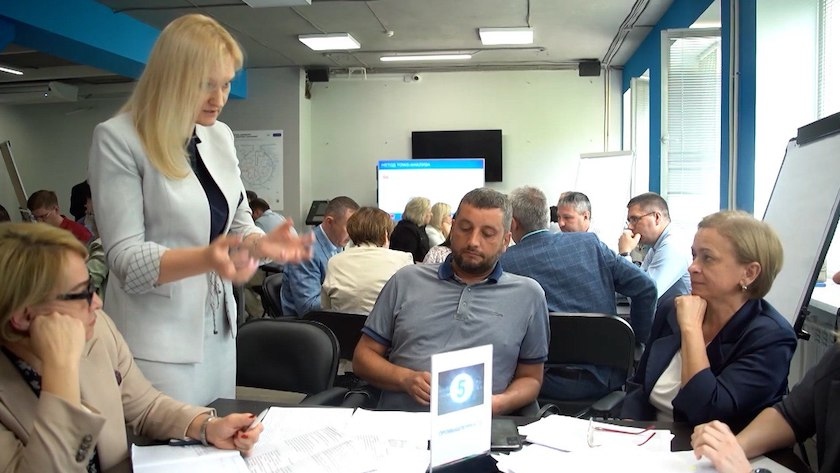 Кибербезопасность, качественный интернет, поддержка IT: в амурском правительстве рассказали о новом нацпроекте - gtrkamur.ru
