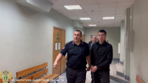 В Благовещенске за грабеж осужден бывший правоохранитель и его сообщники - gtrkamur.ru