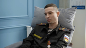 Патриотические уроки в благовещенской школе ведет ветеран СВО - gtrkamur.ru