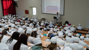Почти полсотни ординаторов-целевиков пришли работать в амурские больницы в 2024 года - gtrkamur.ru