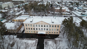 Без холодного водоснабжения осталась школа в  Белогорске - gtrkamur.ru