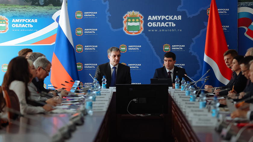 Губернатор Амурской области и глава ЗабЖД обсудили развитие железнодорожной инфраструктуры - gtrkamur.ru