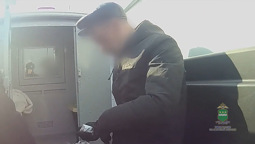 Два телефона похитил вор-рецидивист из ресторана и часовой мастерской в Благовещенске - gtrkamur.ru