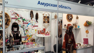 Эвенки из Приамурья выступают на XX международной ярмарке - gtrkamur.ru