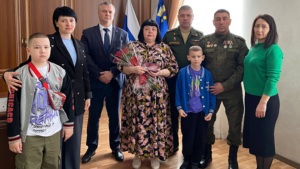 Героически погибшего на СВО благовещенца посмертно наградили орденом Мужества - gtrkamur.ru