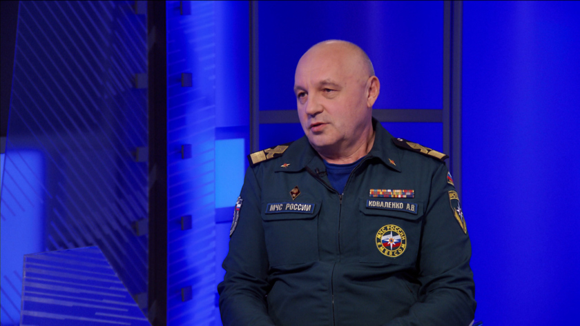 О том, где и как безопасно отдыхать у воды. Гость — главный государственный инспектор по маломерным судам Амурской области Александр Коваленко - gtrkamur.ru