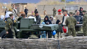 Парк «Патриот» в Белогорске открыл пятый летний сезон - gtrkamur.ru