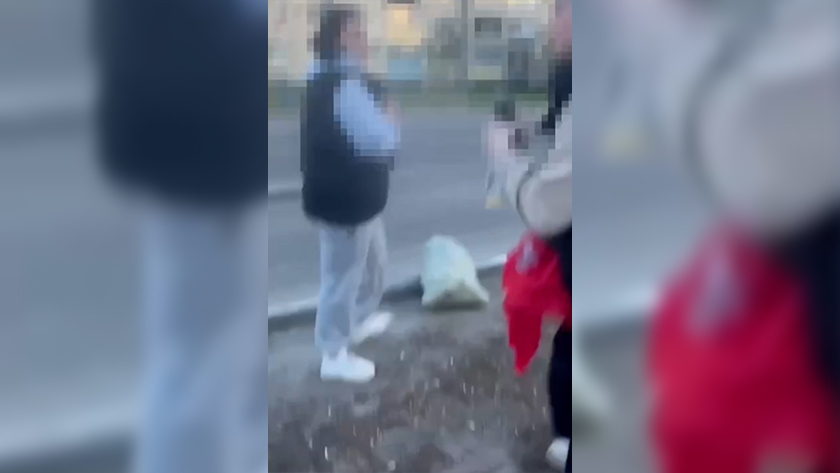Хулиганки, сорвавшие Знамя Победы в Благовещенске, понесли наказание - gtrkamur.ru