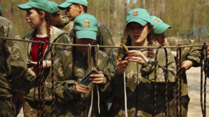 Более 300 юных амурчан приехали в Благовещенск для участия в регэтапе военно-патриотической игры «Зарница 2.0» - gtrkamur.ru