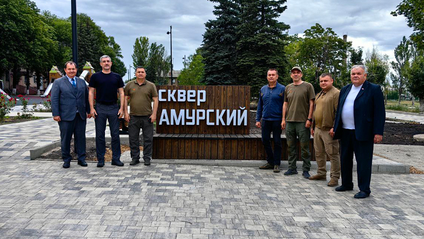 Василий Орлов посетил подшефный Амвросиевский округ ДНР - gtrkamur.ru