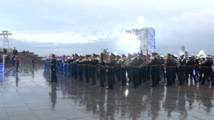 Под звуки дождя и оркестра: финал военно-музыкального фестиваля «Виват, Амур!» состоялся в Благовещенске - gtrkamur.ru