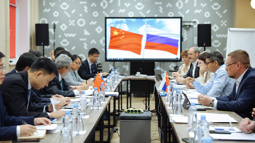 Влияние проектов берегоукрепления на русло Амура обсудили эксперты из Благовещенска и Хэйхэ - gtrkamur.ru