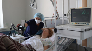 Пациенты реанимационного отделения АОКБ смогут звонить родным по видеосвязи - gtrkamur.ru