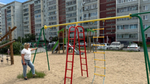 В областной столице преобразуют три дворовые территории - gtrkamur.ru
