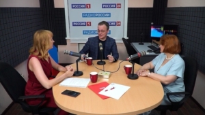 «Наш подкаст»: о навыках школьников и готовности детей к первому классу - gtrkamur.ru