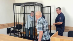 В Благовещенске вынесли приговор рецидивисту, который ворвался в алкомаркет с игрушечным пистолетом - gtrkamur.ru