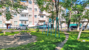 В Прогрессе благоустраивают дворовую территорию с воркаут-площадкой и спортобъектами - gtrkamur.ru