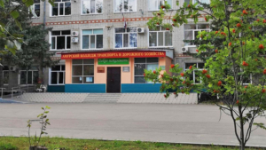 Управлять спецтехникой и заниматься ее обслуживанием будут учиться в новых мастерских амурского колледжа - gtrkamur.ru