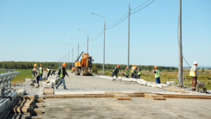 Этой осенью в Серышевском округе завершится строительство путепровода и ремонт дороги на Белогорск - gtrkamur.ru