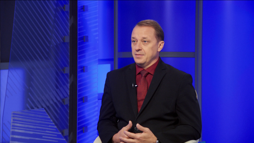 Что делать, если опоздал на работу из-за проблем с транспортом. Гость – главный государственный инспектор труда в Амурской области Алексей Нарскин - gtrkamur.ru