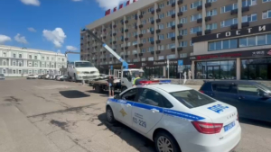 В Благовещенске продолжают штрафовать и эвакуировать за неправильную парковку у достопримечательностей города - gtrkamur.ru
