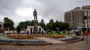 В Благовещенске почтили память графа Муравьева-Амурского - gtrkamur.ru