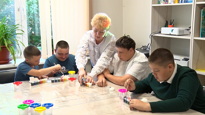 В центре «Доброта» открылся учебно-тренировочный центр дневной занятости подростков с инвалидностью - gtrkamur.ru