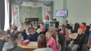 Первые участники программы «Земский работник культуры» обучают юных амурчан в девяти муниципалитетах - gtrkamur.ru