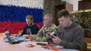 Волонтеры из столицы БАМа производят РЭБ-устройства и отправляют гуманитарную помощь на передовую - gtrkamur.ru