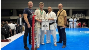 Серебро в Японии: амурский каратист вошёл в спортивную элиту мира - gtrkamur.ru