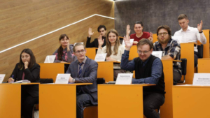 Новый лидер и борьба с вейпами: чем живут молодые учёные Благовещенска - gtrkamur.ru