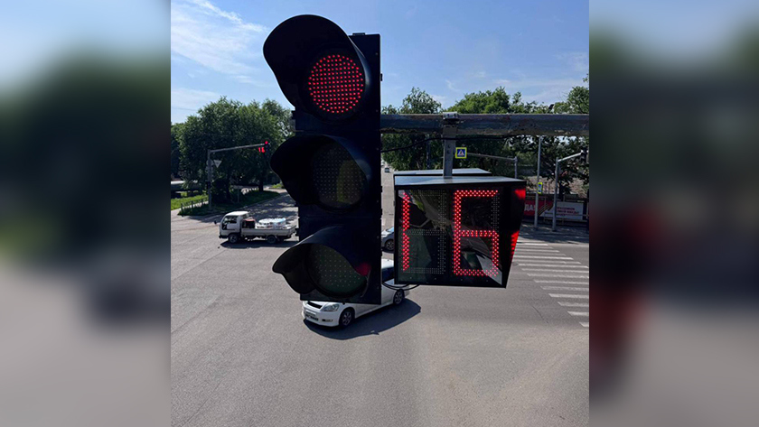 Технический апгрейд: благовещенские светофоры становятся электронными и надежными - gtrkamur.ru