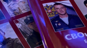 В Белогорске презентовали литературный сборник в память о восьмерых участниках СВО - gtrkamur.ru