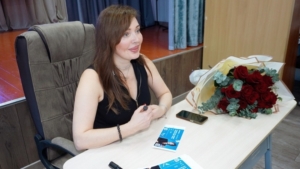 «Голос Алисы» Татьяна Шитова провела творческую встречу в школе Шимановска - gtrkamur.ru