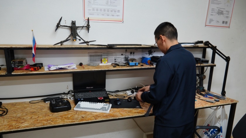 «Всё для фронта»: губернатор Приамурья оценил работу ремонтного батальона в Новороссии - gtrkamur.ru