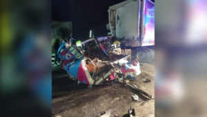 Прицеп стал смертельной ловушкой: под Циолковским в ДТП погиб водитель грузовика - gtrkamur.ru