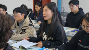 Амурчанка, которая преподает в Хэйхэ русский язык, рассказала зачем он нужен китайцам - gtrkamur.ru