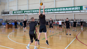 В Белогорске дан старт школьной волейбольной лиге - gtrkamur.ru